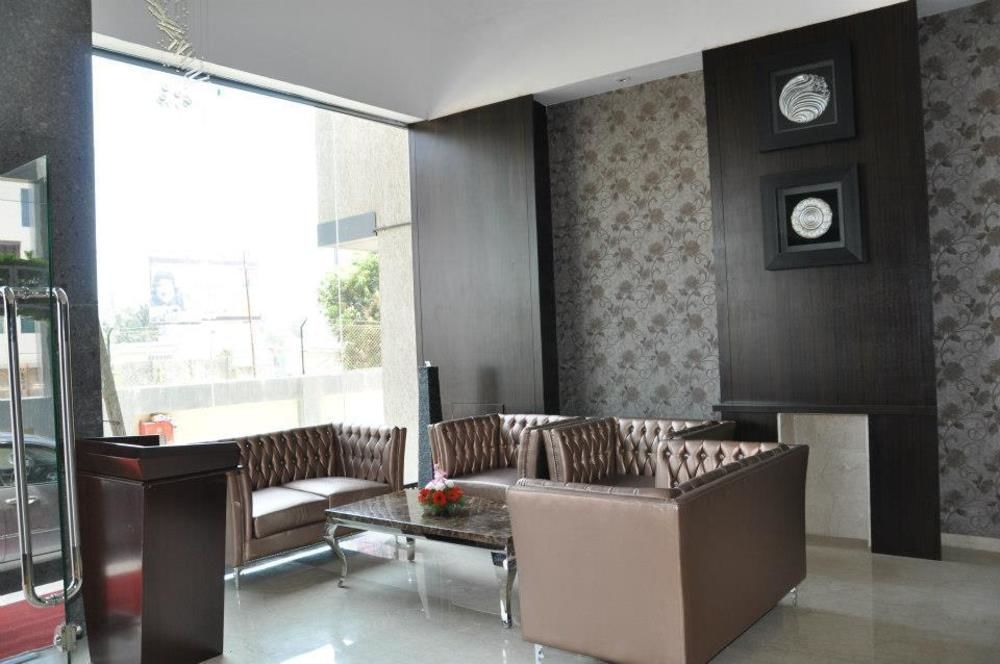 Hotel Lxia Hinjewadi - Indian Nationals Only Pimpri-Chinchwad Екстериор снимка