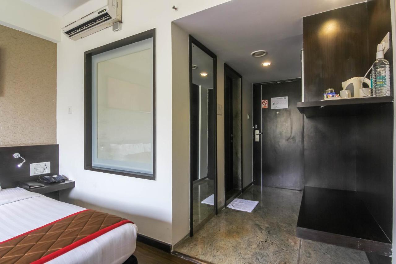 Hotel Lxia Hinjewadi - Indian Nationals Only Pimpri-Chinchwad Екстериор снимка