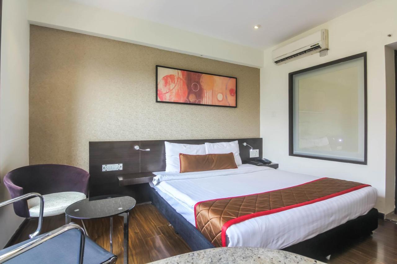 Hotel Lxia Hinjewadi - Indian Nationals Only Pimpri-Chinchwad Екстериор снимка