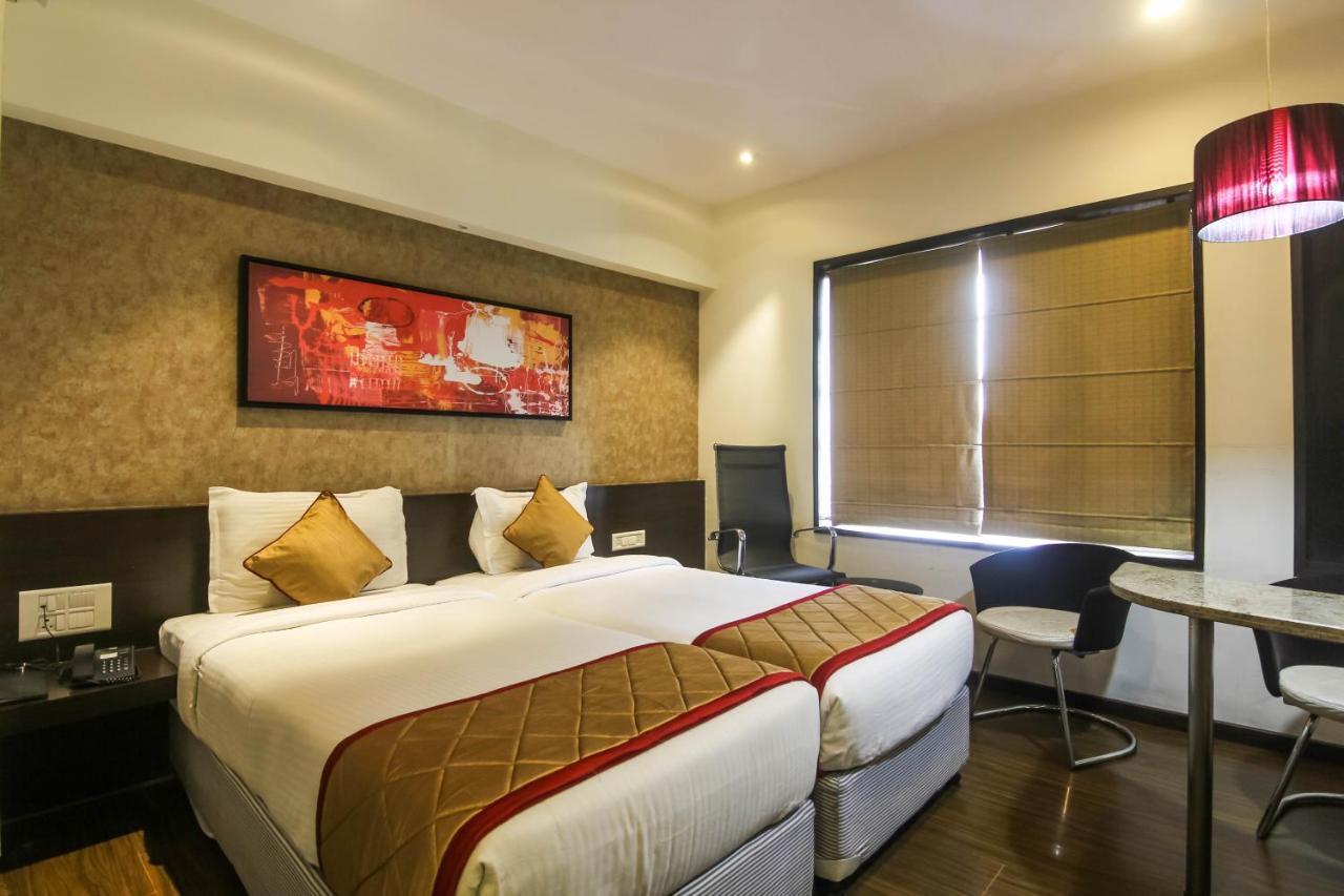 Hotel Lxia Hinjewadi - Indian Nationals Only Pimpri-Chinchwad Екстериор снимка