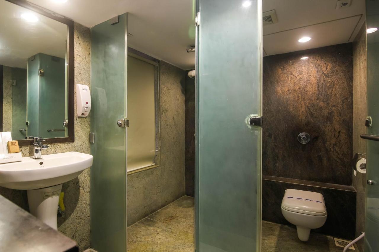Hotel Lxia Hinjewadi - Indian Nationals Only Pimpri-Chinchwad Екстериор снимка
