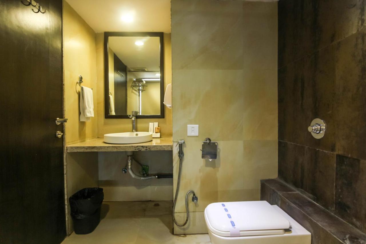 Hotel Lxia Hinjewadi - Indian Nationals Only Pimpri-Chinchwad Екстериор снимка