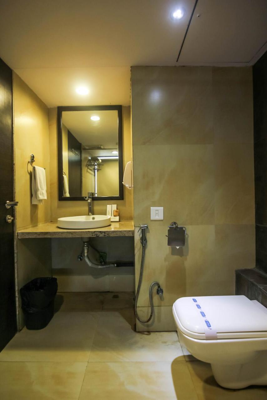 Hotel Lxia Hinjewadi - Indian Nationals Only Pimpri-Chinchwad Екстериор снимка