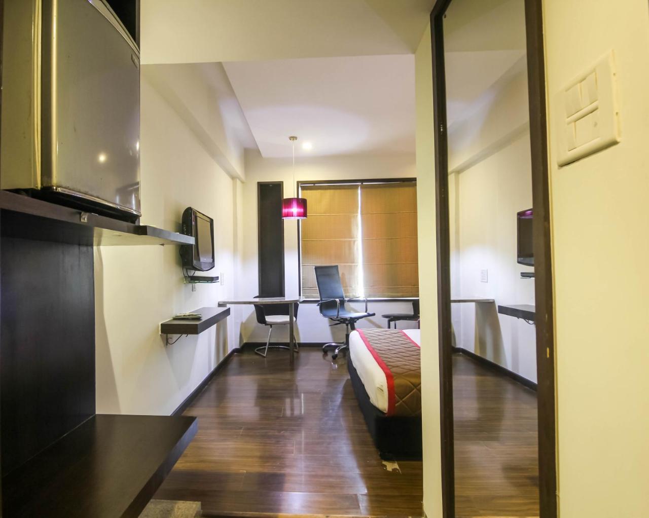 Hotel Lxia Hinjewadi - Indian Nationals Only Pimpri-Chinchwad Екстериор снимка
