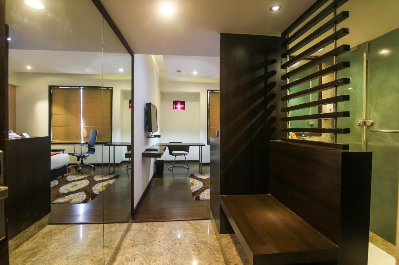 Hotel Lxia Hinjewadi - Indian Nationals Only Pimpri-Chinchwad Екстериор снимка